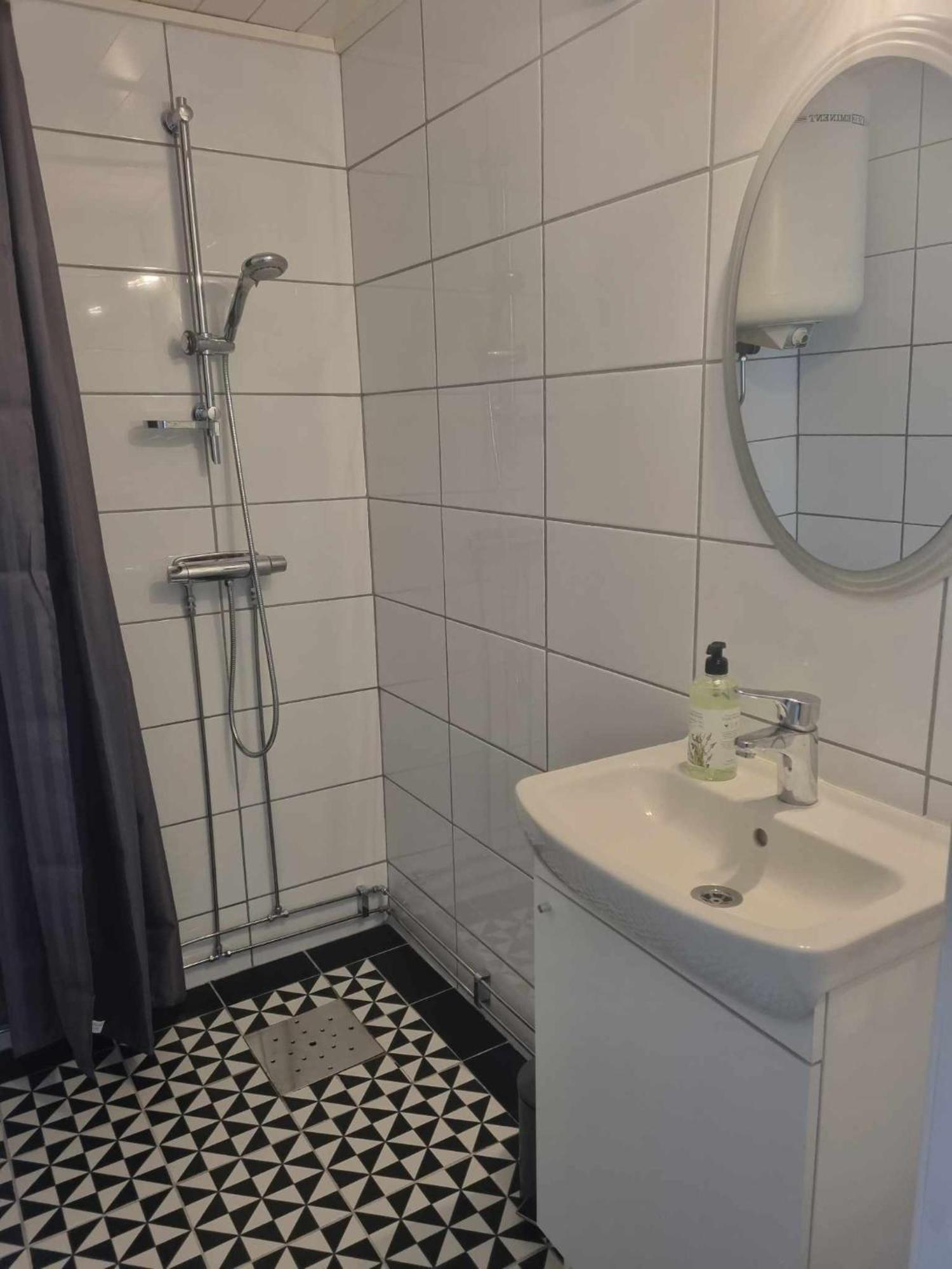 Roennas Villa Tvaaker Bagian luar foto
