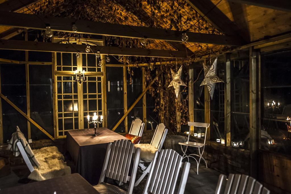 Roennas Villa Tvaaker Ruang foto