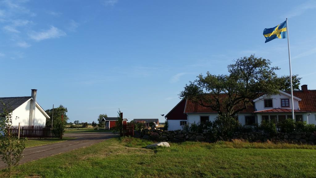 Roennas Villa Tvaaker Bagian luar foto